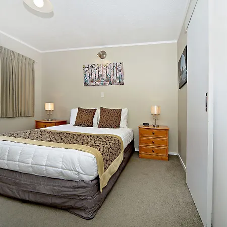 Takapuna Motor Lodge-2