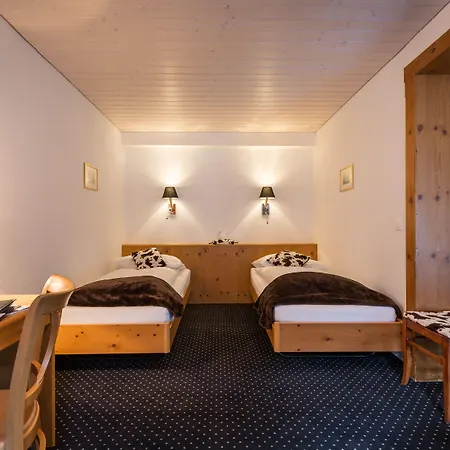 Hotel Oberland-2