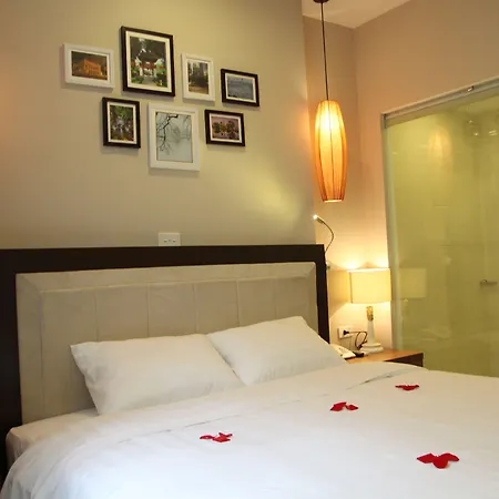 Golden Moon Suite Hotel & Travel-2
