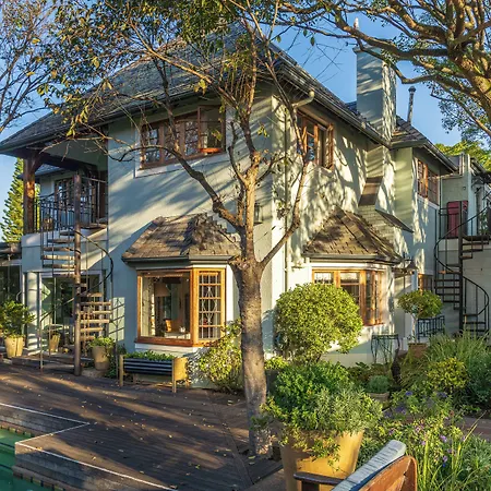 Hedge House Guest House-2