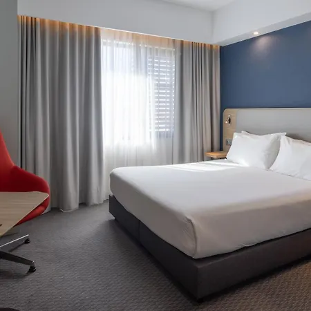 Holiday Inn Express Porto City Centre By Ihg-3