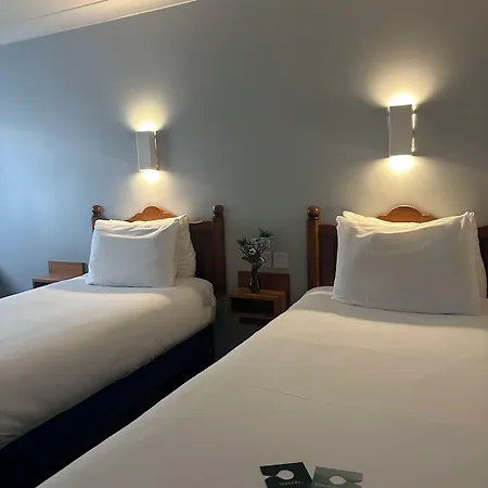 go2 Glasgow Cumbernauld Hotel - Free Parking&Pet Friendly-3