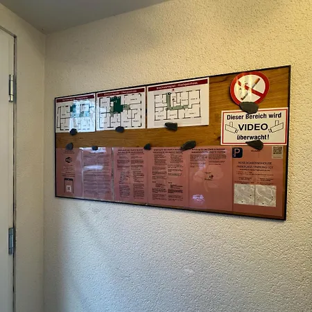 Rose Boardinghouse 24H-7D Self Check-In Automat-2
