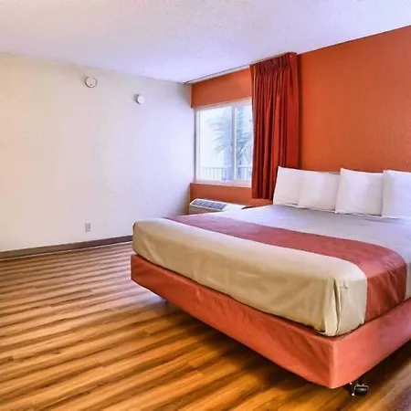 Cathedral Hill Hotel-3