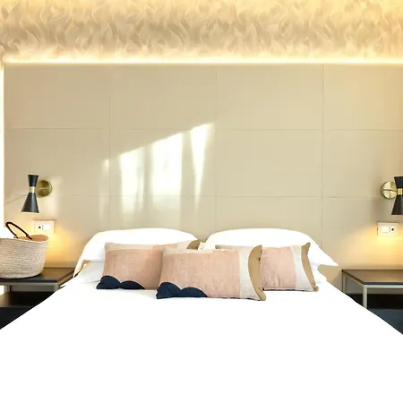 Hotel Mondial-2