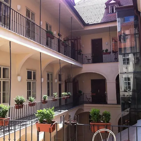Little Town Budget Hotel-3