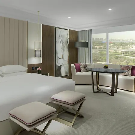 Grand Hyatt Dubai Resort & Waterpark-3