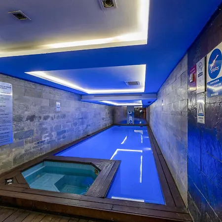 Pera Tulip Hotel & Spa-3
