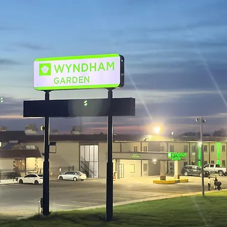Wyndham Garden Salina Conference Center-2