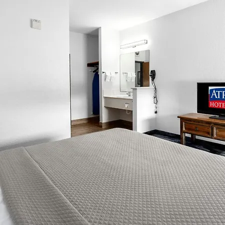 Atria Hotel And Rv Mcgregor-2