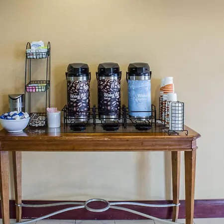 Econo Lodge Ankeny - Des Moines-2