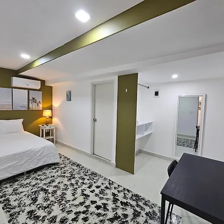 Malecon Premium Rooms & Hotel-2