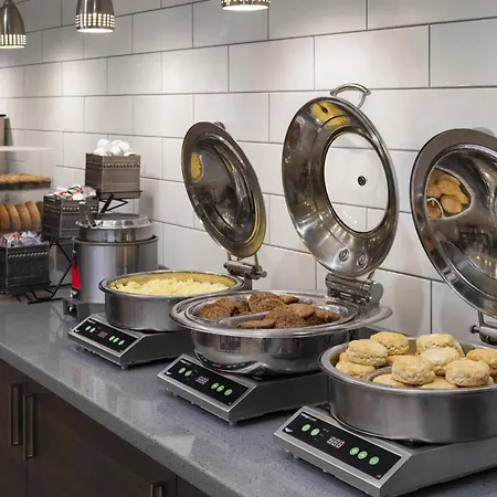 Best Western Plus College Station Inn & Suites-3
