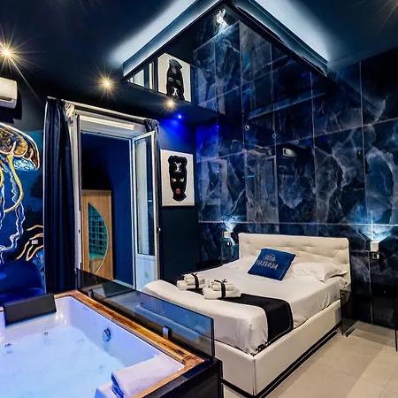 Maximum Suite & Spa-2
