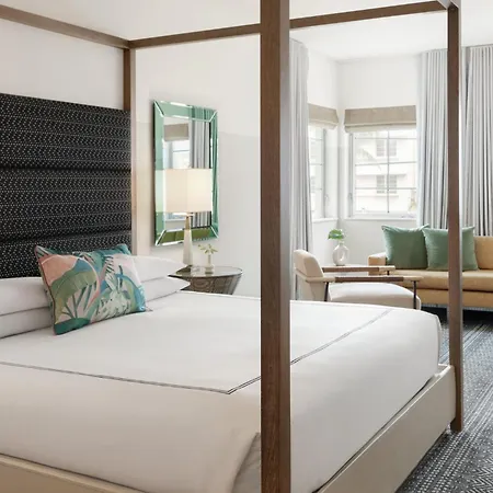 Kimpton Surfcomber Hotel By Ihg-3