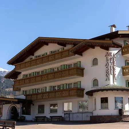 Hotel Alaska-2
