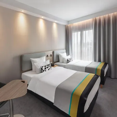 Holiday Inn Express Düsseldorf - Hauptbahnhof, an IHG Hotel-2