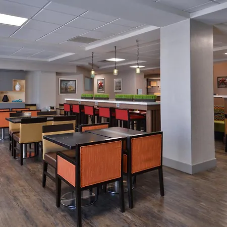 Holiday Inn Express & Suites Austin North Central By Ihg-3