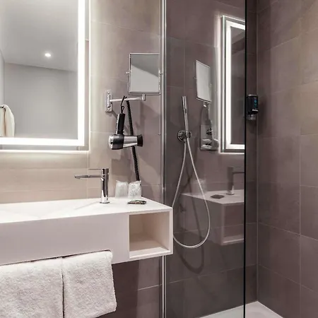 Novotel Duesseldorf Airport-3