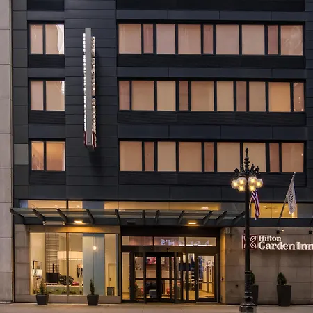 Hilton Garden Inn Chicago Downtown Riverwalk-2