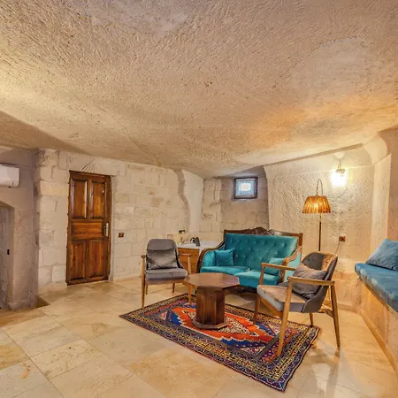 Castle Cave Hotel-2