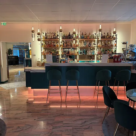 Green Park Hotel-2