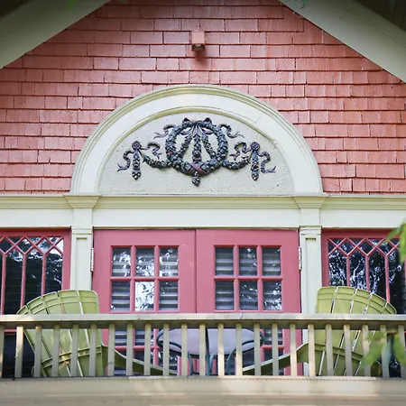 Iron Horse Inn-3