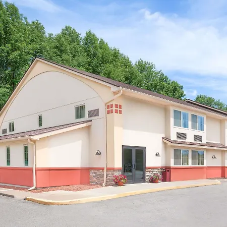Super 8 By Wyndham Oneonta/Cooperstown-2