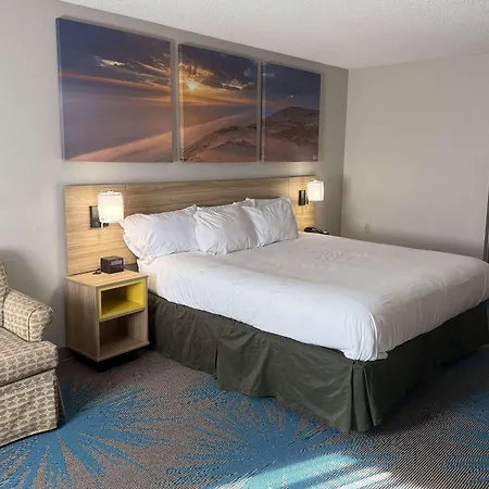 Days Inn By Wyndham Hannibal-3