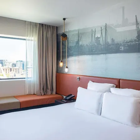 Pullman Liverpool-3