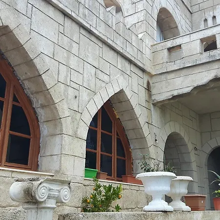 Castle Hotel-2
