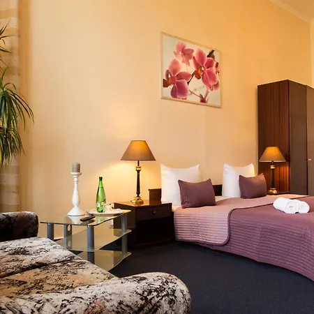Hotel Comet Am Kurfuerstendamm-3
