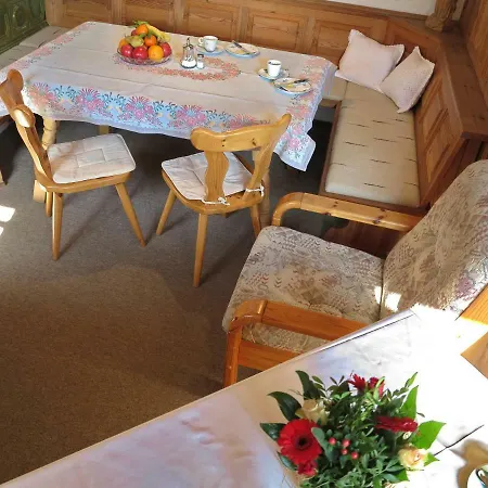 Gästehaus ALPENROSE-2