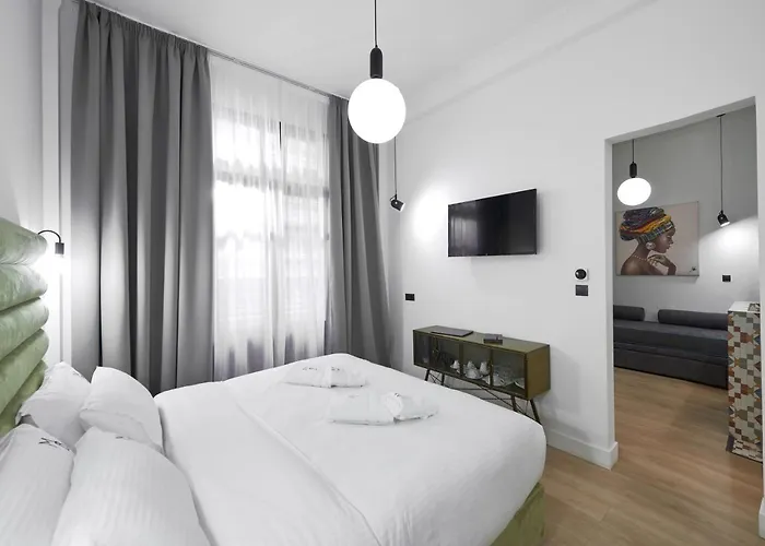 The Maroon Bottle Hotel Thessaloniki