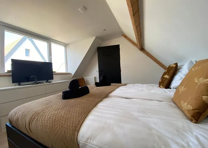The Island Life Beach House 2