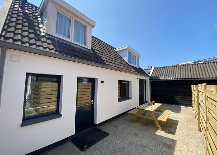 The Island Life Beach House 2