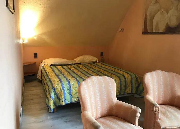 Logis Hotel & Restaurant - Auberge De La Foret Hazebrouck