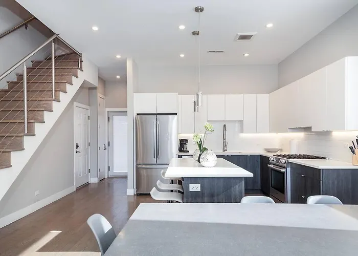 Breathtaking Downtown Penthouse B - Sleeps 11
