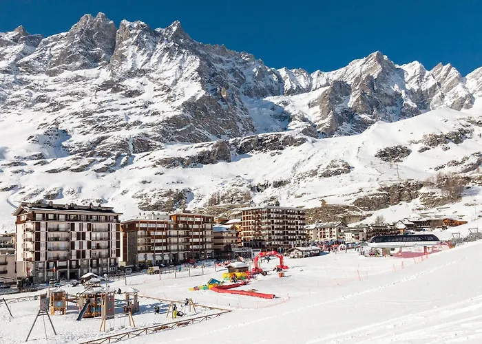 Chalet Matterhorn Francois - Central Alpine Chalet With Private Spa & Breakfast