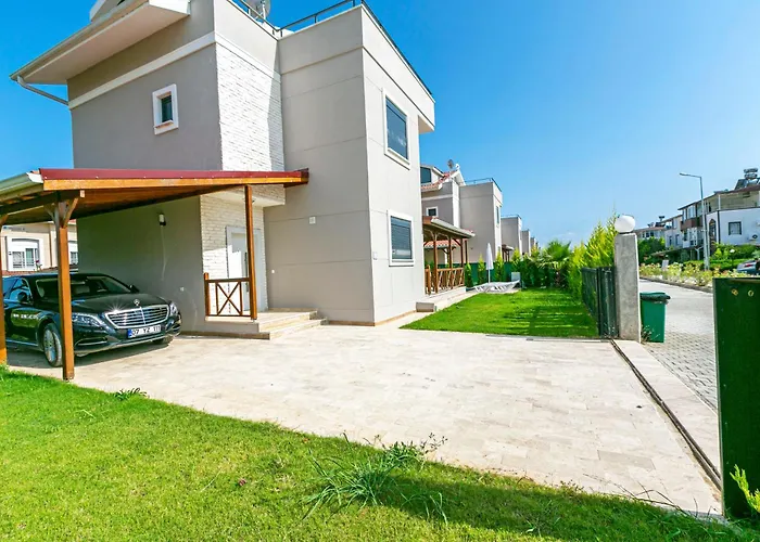 Paradise Town Villa Cordelia