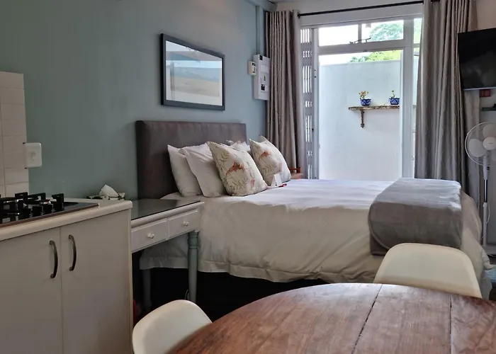 B&B On Buckingham Guest House