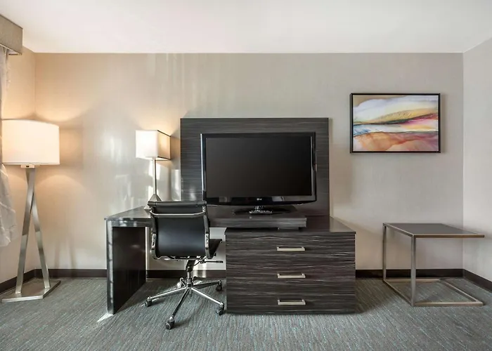 Best Western Plus North Las Vegas Inn&Suites
