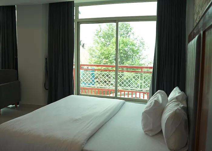 Move-N-Pick Murree