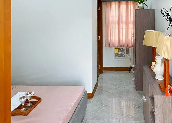 Leonila'S Travellers Inn