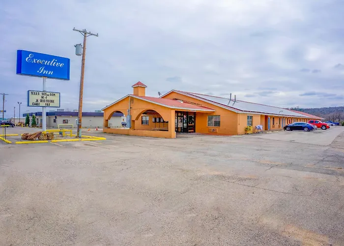 Executive Inn By Oyo Mineral Wells Us-180