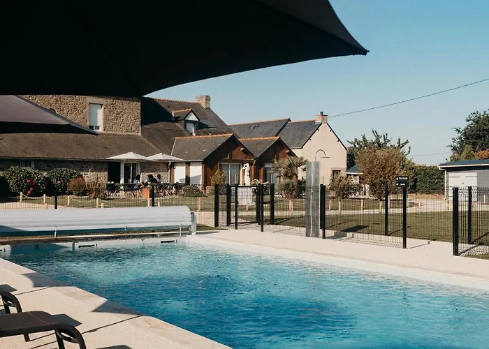 Hotel Le Chatellier - Piscine Chauffee D'Avril A Octobre
