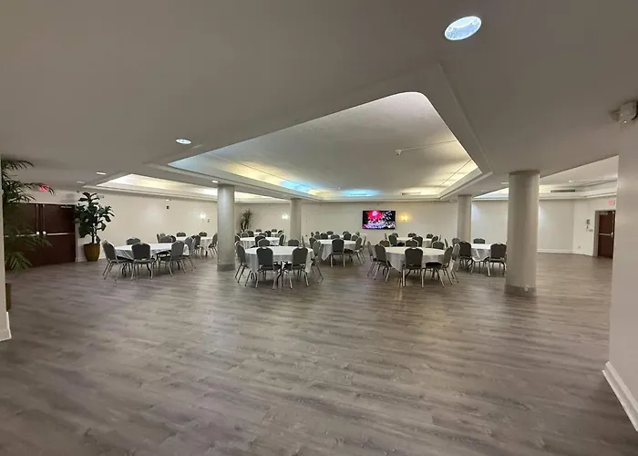 Country Inn & Suites By Radisson, Downtown Albany New York