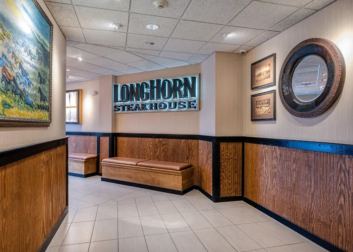 Holiday Inn - Terre Haute By Ihg