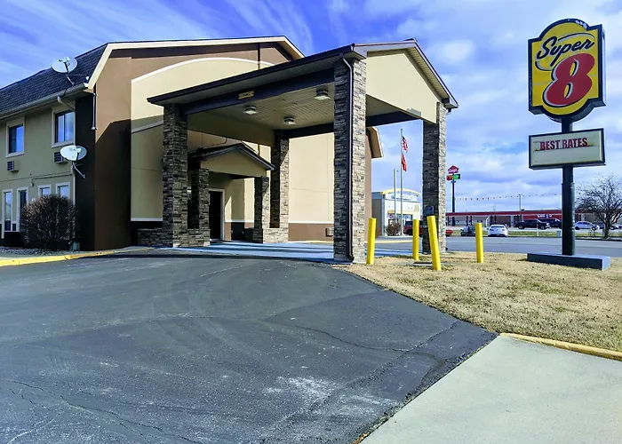 Super 8 By Wyndham Shelbyville