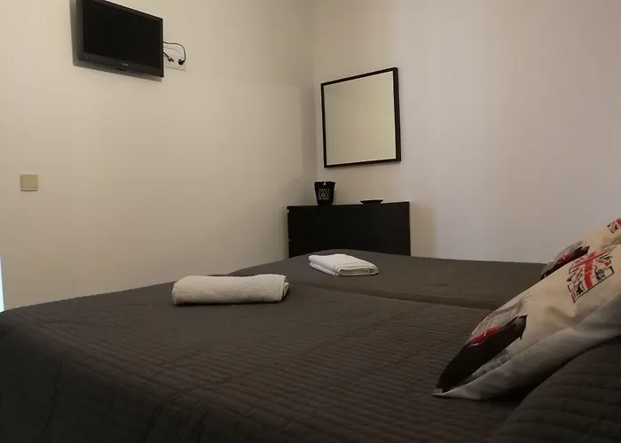 Lagos City Center Guest House & Hostel